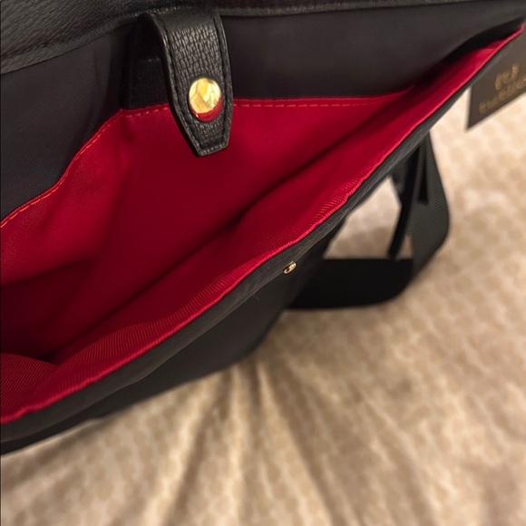 Tutilo Black Quilted Crossbody Bag - Picture 6 of 6